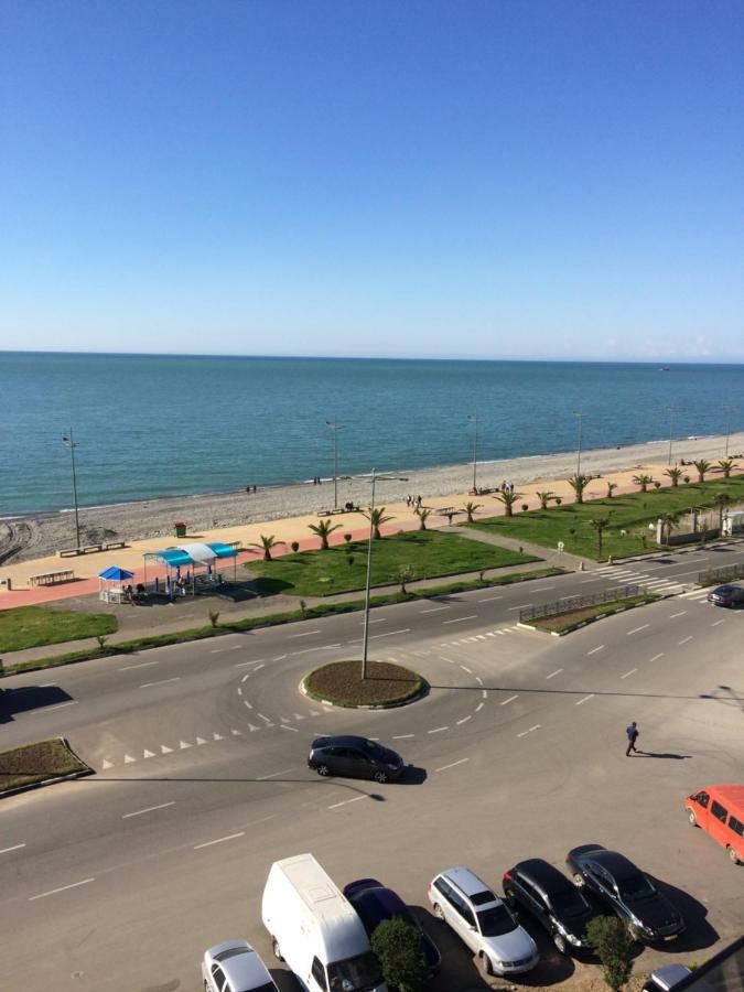 House On The Beach Батумі Екстер'єр фото